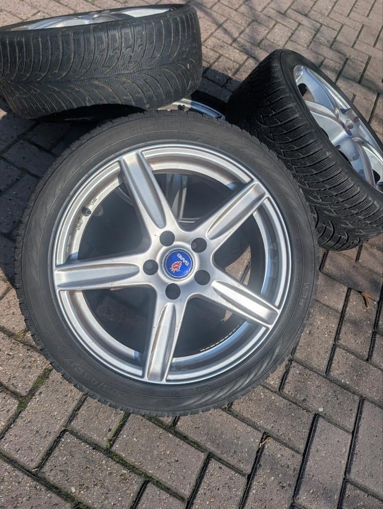 Winterbanden set inclusief velgen voor Saab 225/45R17, Auto diversen, Overige Auto diversen, Ophalen of Verzenden