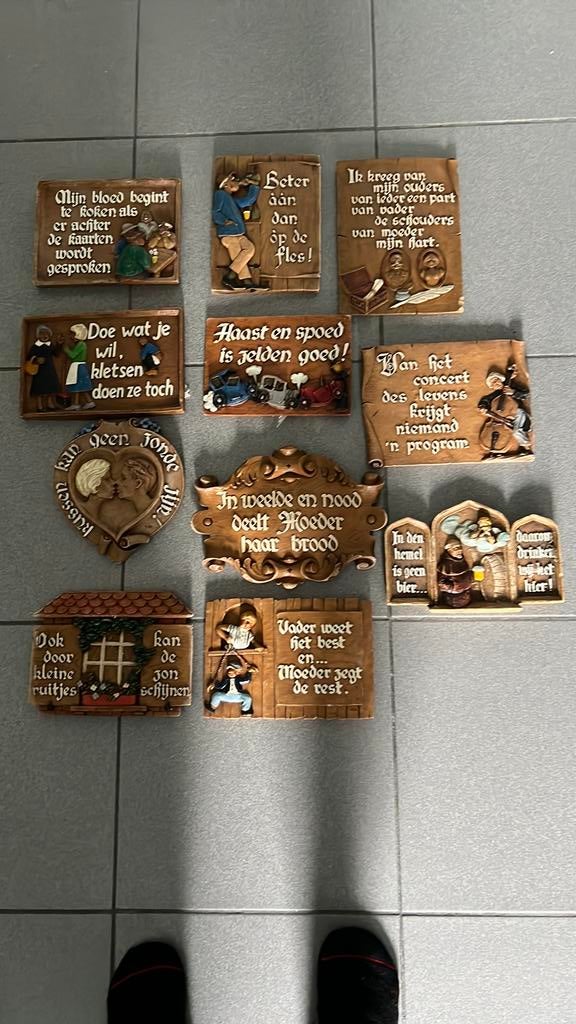 Gebakken tegels met spreuken (vintage), Huis en Inrichting, Ophalen of Verzenden, Zo goed als nieuw