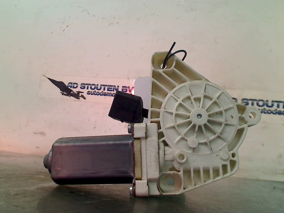 Motor Raammechaniek Links Achter CLA Shooting Brake (117.9), Gebruikt, Mercedes-Benz AG, Mercedes-Benz, Mercedesstraße 120, Stuttgart 70372, , Duitsland