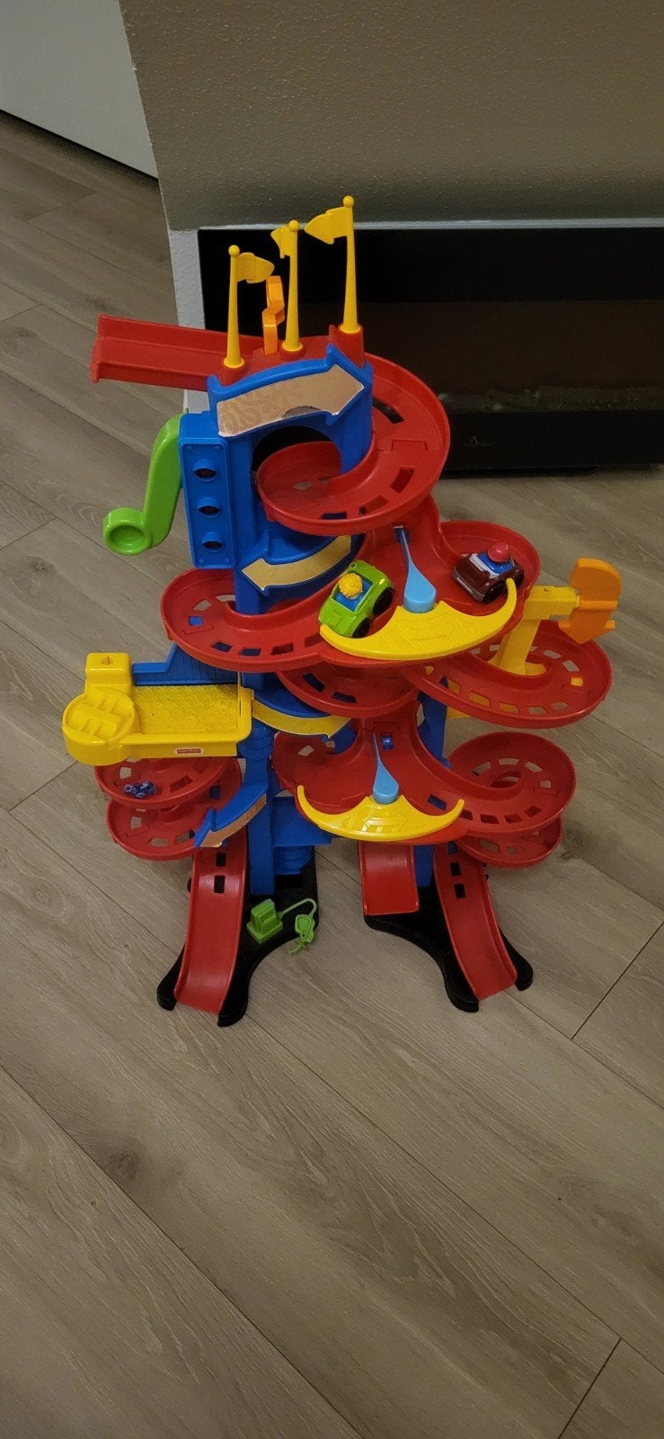 Leuke racebaan met twee autootjes, Zelf te bouwen, Handmatig, Ophalen, Overige merken