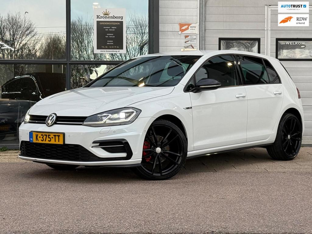 Volkswagen Golf 1.5 TSI Highline Business R Line, CARPLAY, N, Stof, 4 cilinders, 150 pk, Wit