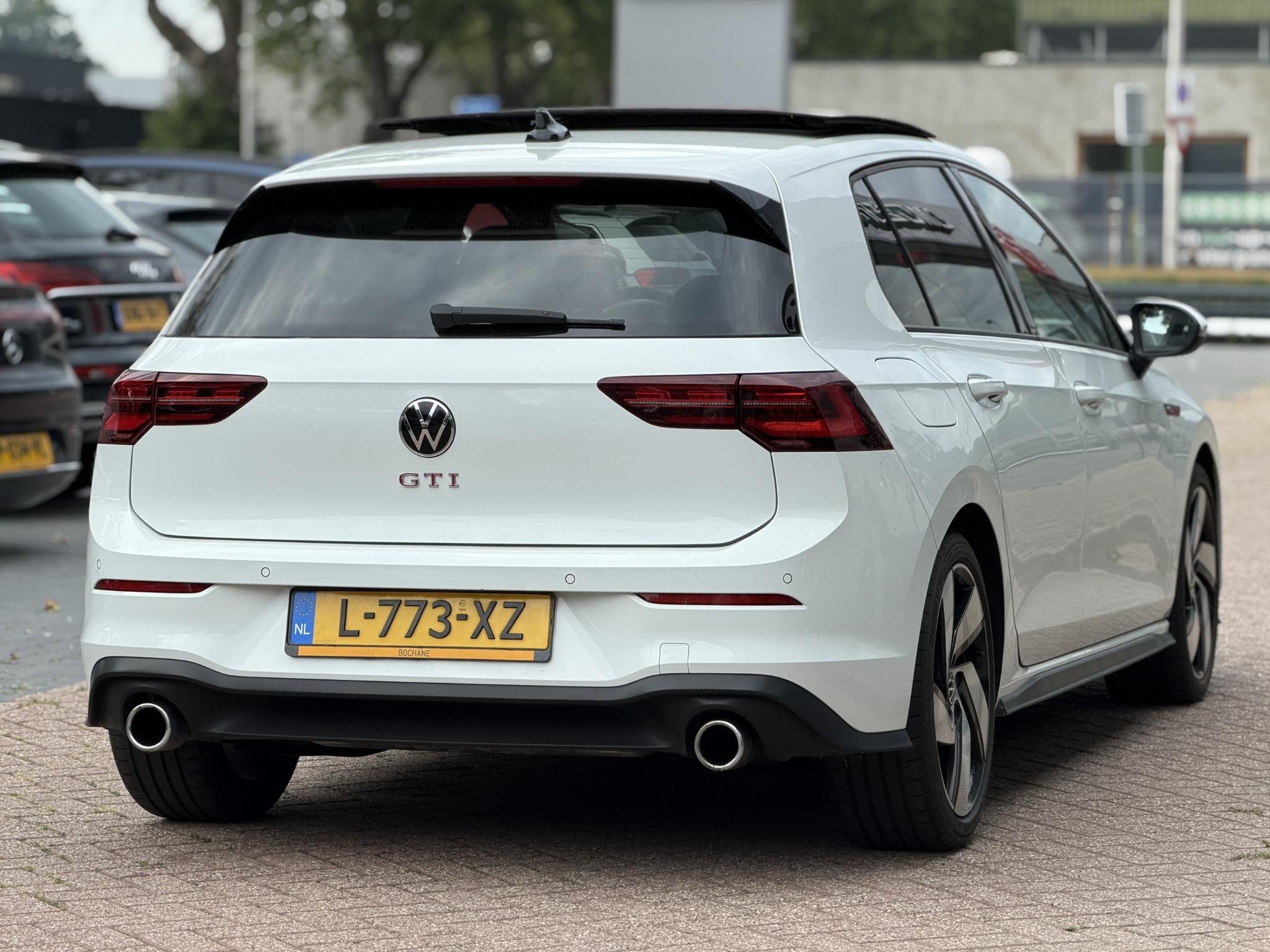 Volkswagen Golf 2.0 TSI GTI 245PK | Panoramadak | Stoel- en, Euro 6, 4 cilinders, 1984 cc, Wit