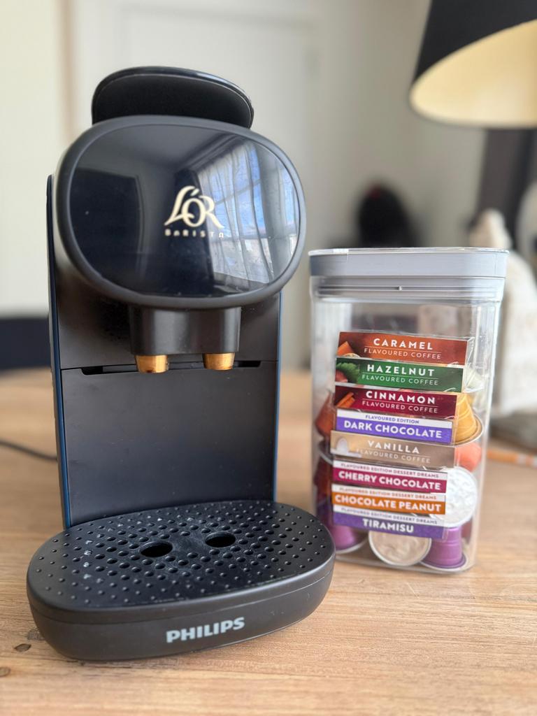 L'OR Barista koffiemachine met breed assortiment cupjes, Ophalen of Verzenden, Zo goed als nieuw, Koffiemachine, Koffiepads en cups