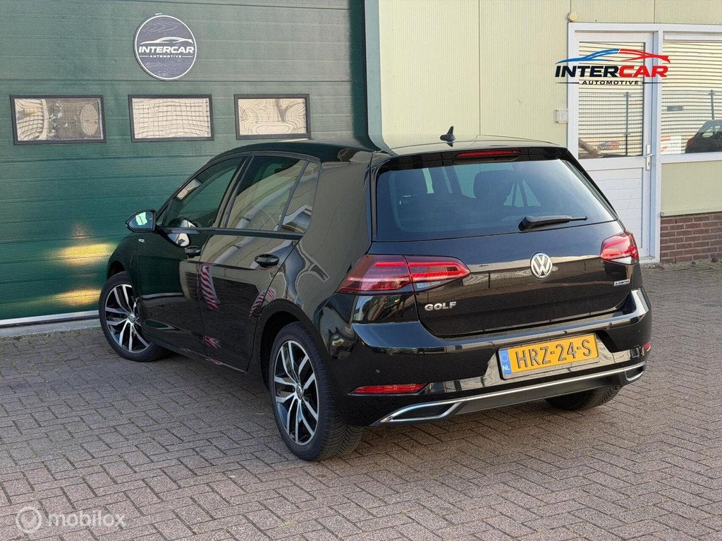 Volkswagen Golf 1.5 TGI 2020|DSG|ACC|Carplay|Camera|NW APK, Auto's, Volkswagen, 4 cilinders, CNG (Aardgas), Alcantara, Zwart