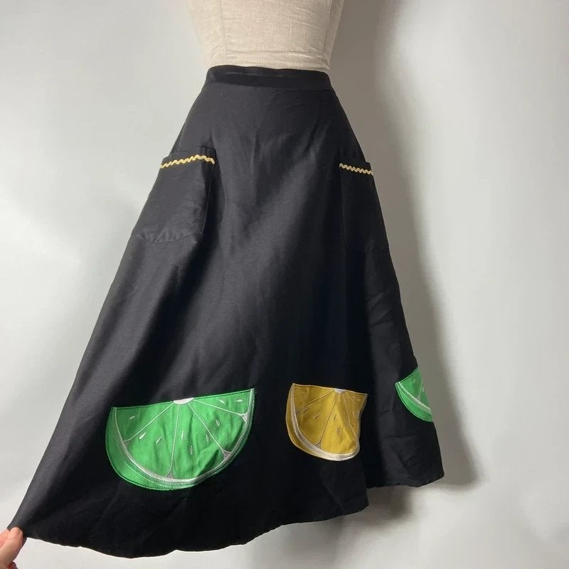 Collectif | Zwarte rok met citroen patroontjes, Kleding | Dames, Rokken, Maat 38/40 (M), Collectif, Zwart, Ophalen of Verzenden