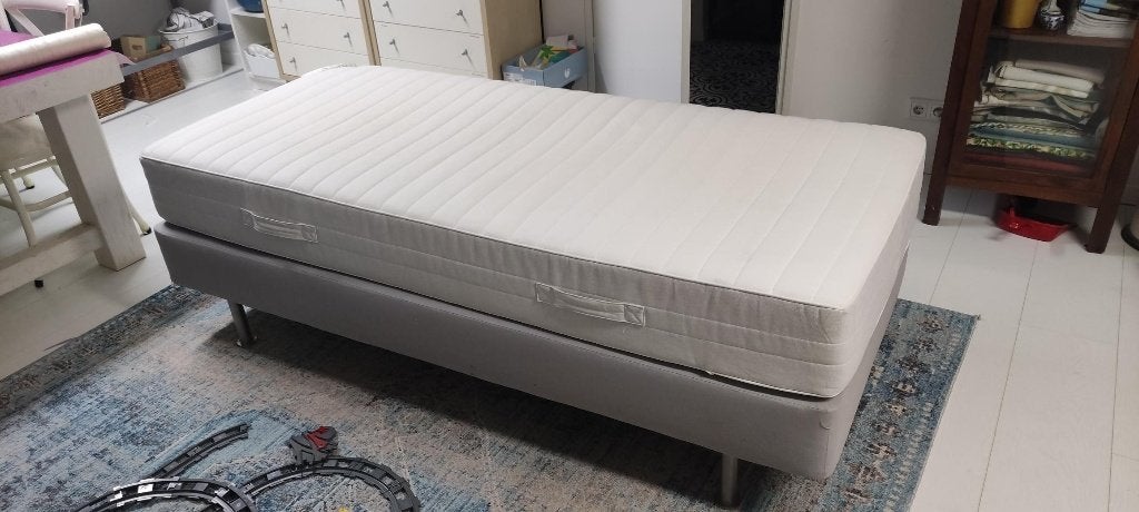 boxspring IKEA, Huis en Inrichting, Slaapkamer | Boxsprings, Gebruikt, 90 cm, 200 cm, Eenpersoons, Grijs, Ophalen