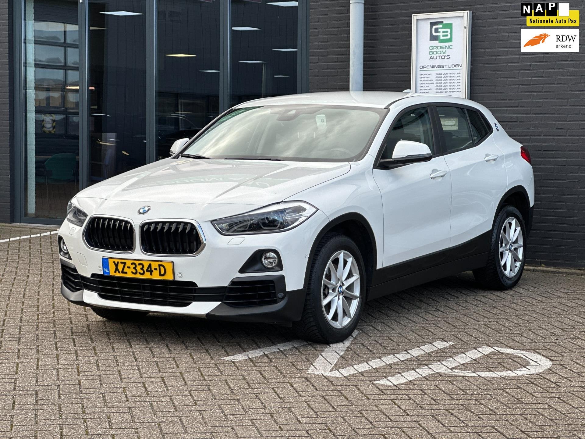 BMW X2 SDrive18i High Executive/XENON/NAVI/AUTOMAAT/NETTE ST, Auto's, BMW, Bedrijf, Te koop, X2, ABS, Airbags, Airconditioning