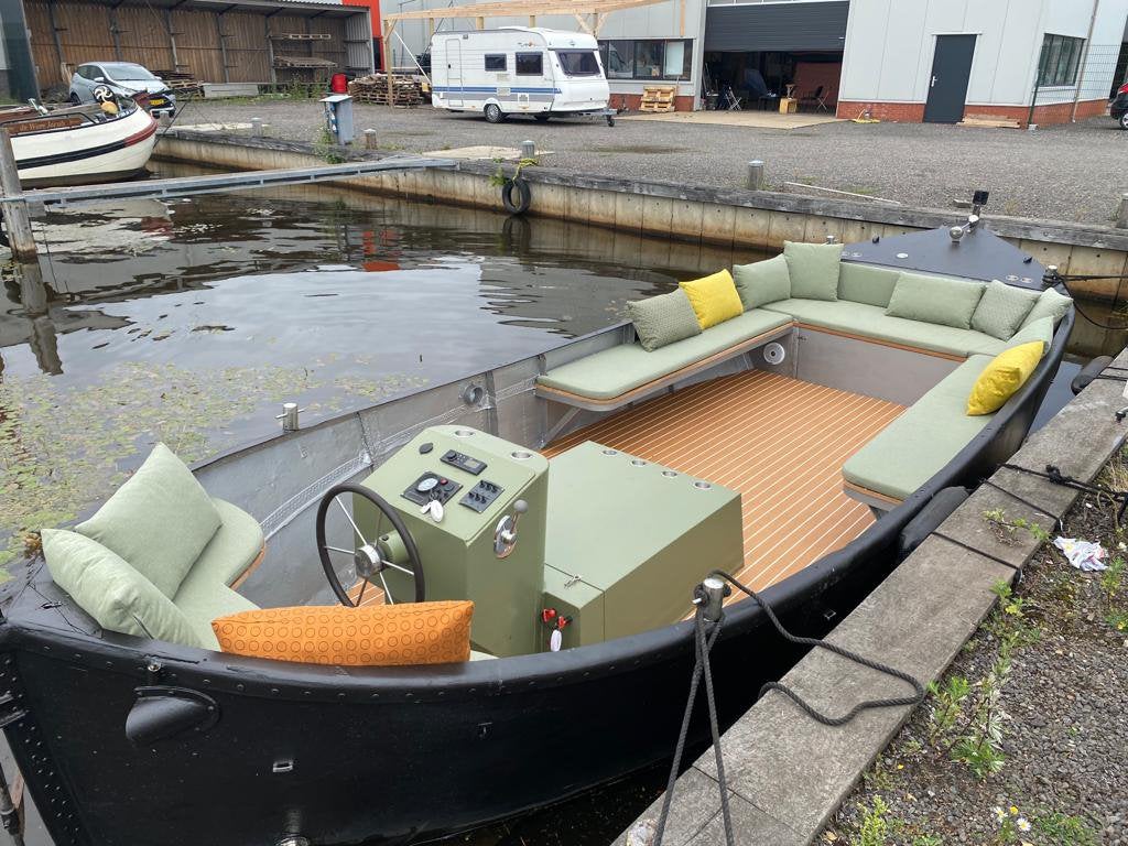 Unieke verbouwde reddingssloep – 8 meter vol karakter, Watersport en Boten, Sloepen, Gebruikt, Staal, Binnenboordmotor, Diesel