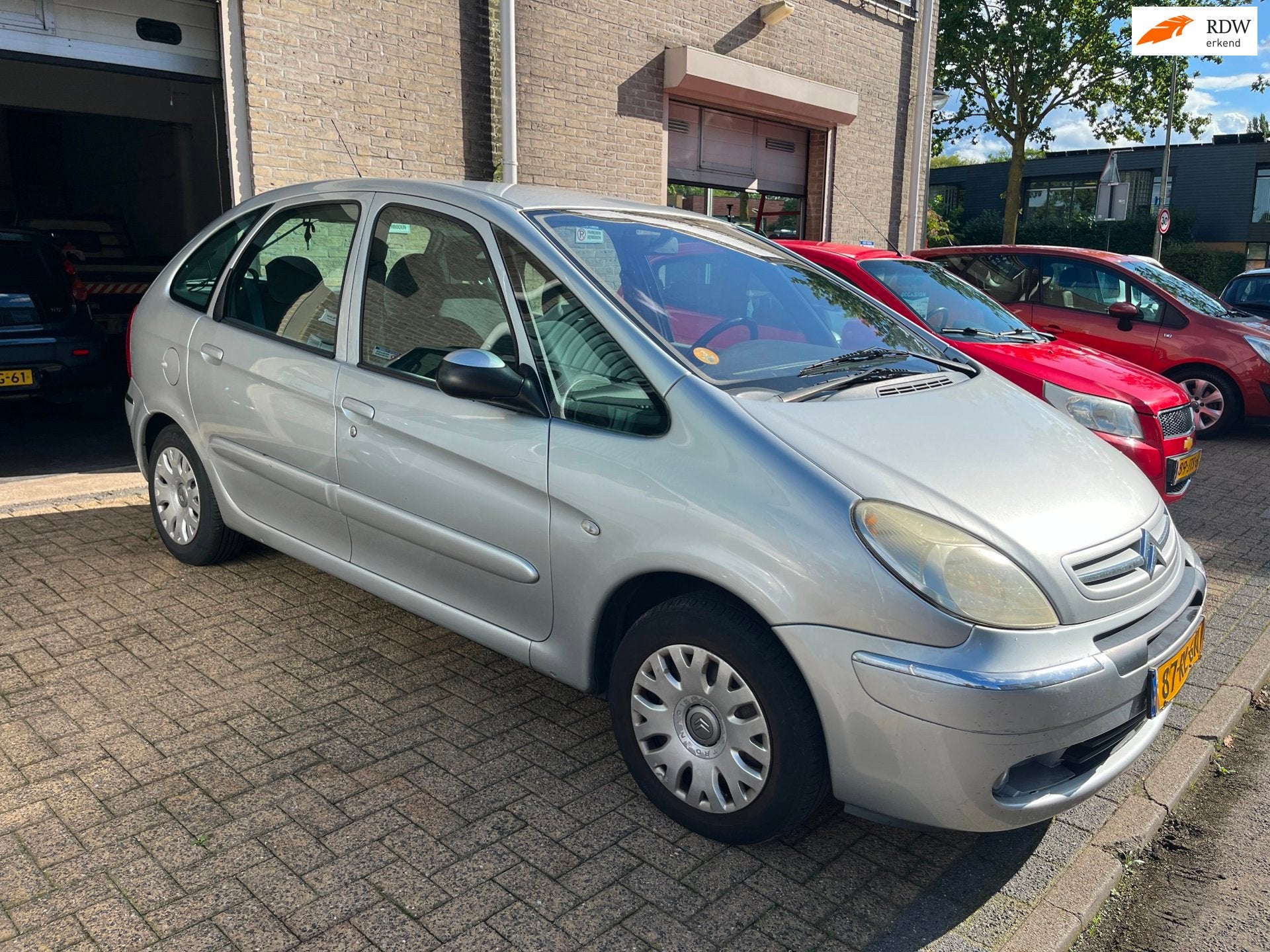 Citroen Xsara Picasso 2.0i-16V Attraction AUTOMAAT, Auto's, 136 pk, 4 cilinders, 700 kg, Origineel Nederlands