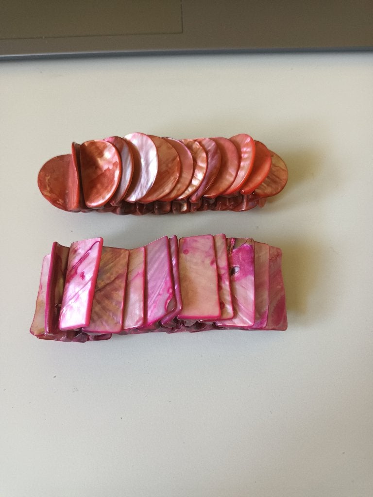 2x parelmoer armband, Ophalen of Verzenden, Zo goed als nieuw, Roze, Overige materialen