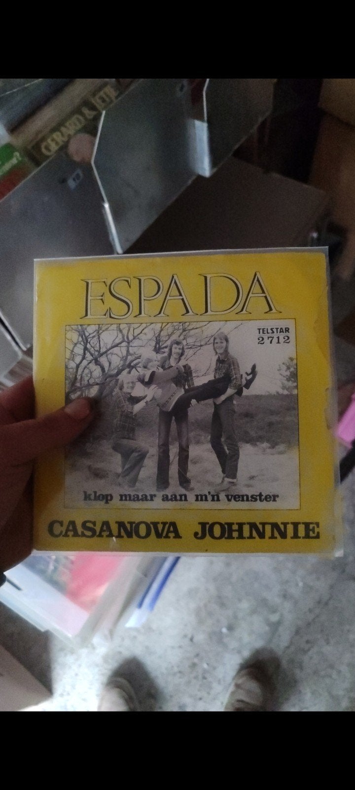Espada Casanova Johnnie Telstar, Boeken, Ophalen