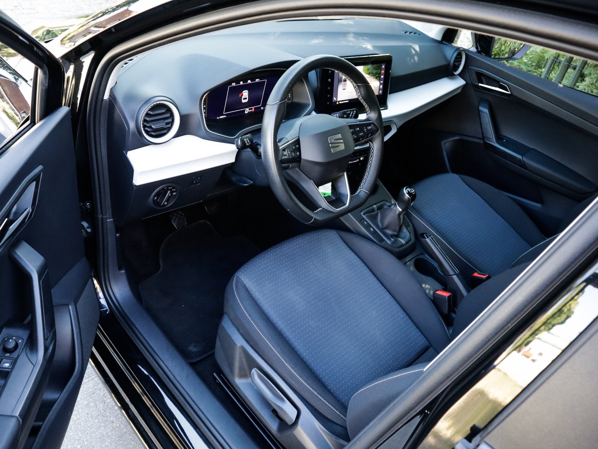 SEAT Ibiza 1.0 EcoTSI Style Business Connect 1e-Eig. & Deale, Voorwielaandrijving, 12 maanden, Stof, Euro 6