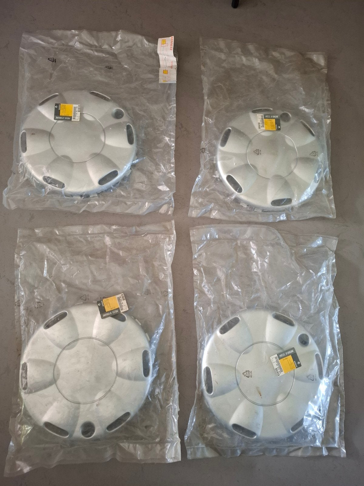 Originele Renault Twingo "ECO" wieldoppen 13" nieuw / NOS, Ophalen of Verzenden, Nieuw