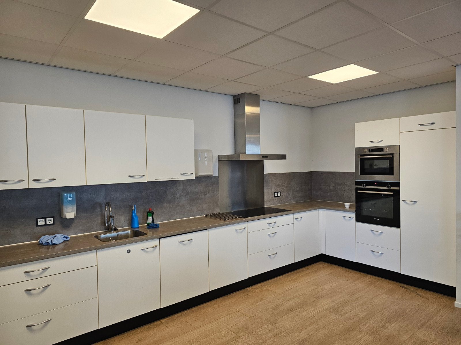 mooie keuken, Huis en Inrichting, Keuken | Complete keukens, Ophalen, Gebruikt, Hoekkeuken, Kunststof