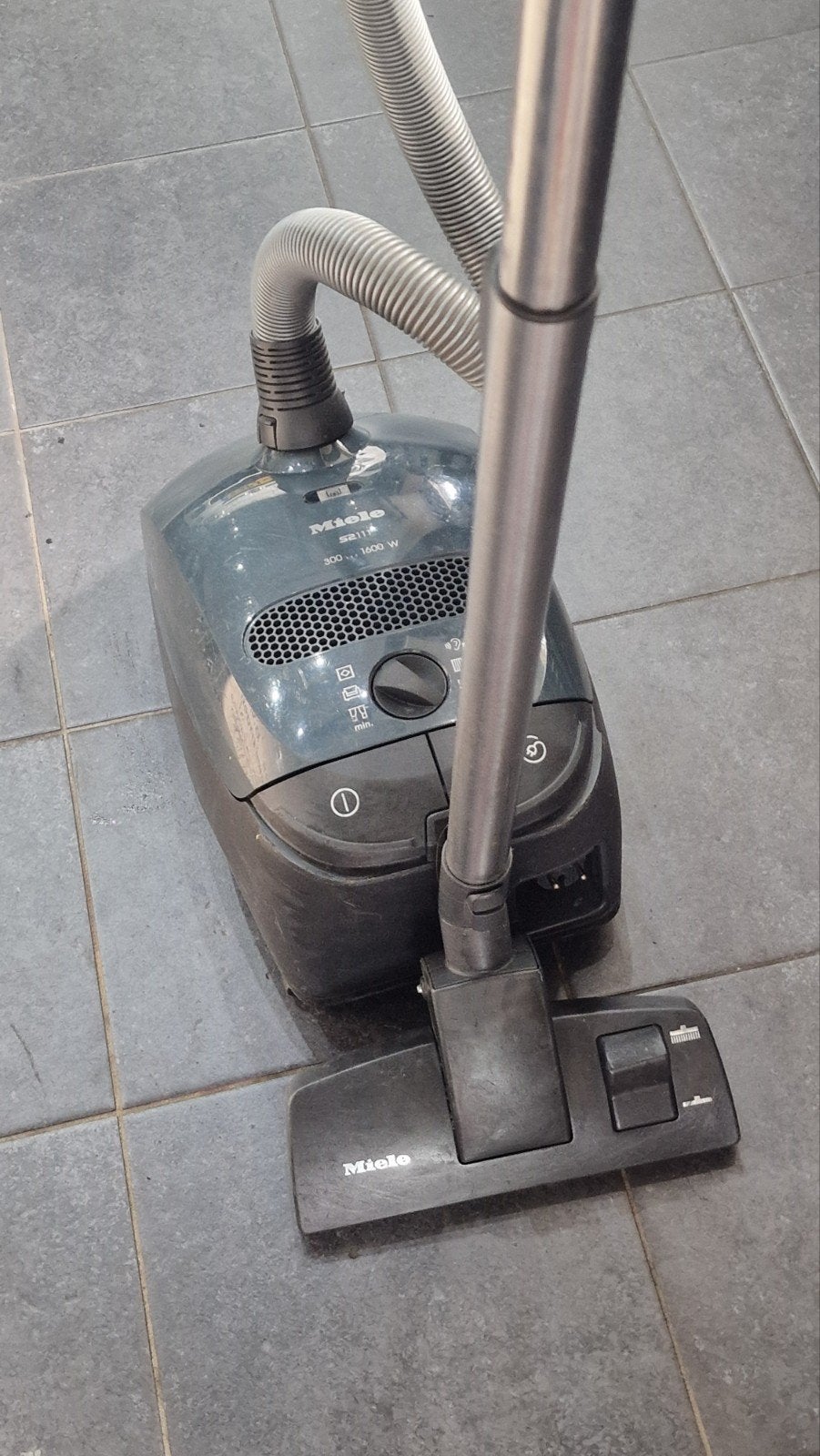Miele s2111 krachtige stozuiger, Ophalen