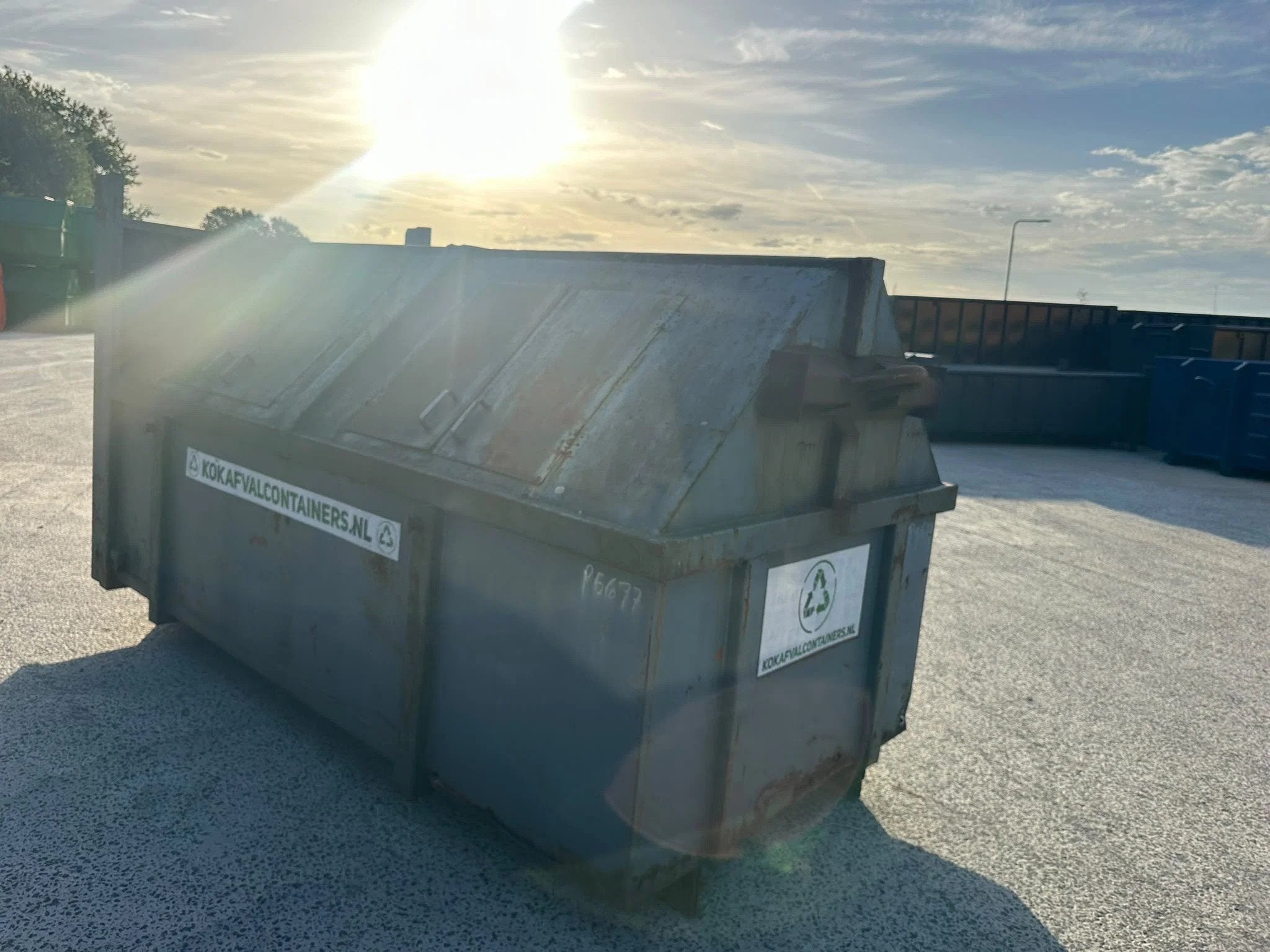 KTK Gebruikte 9m3 portaalarm container met haak