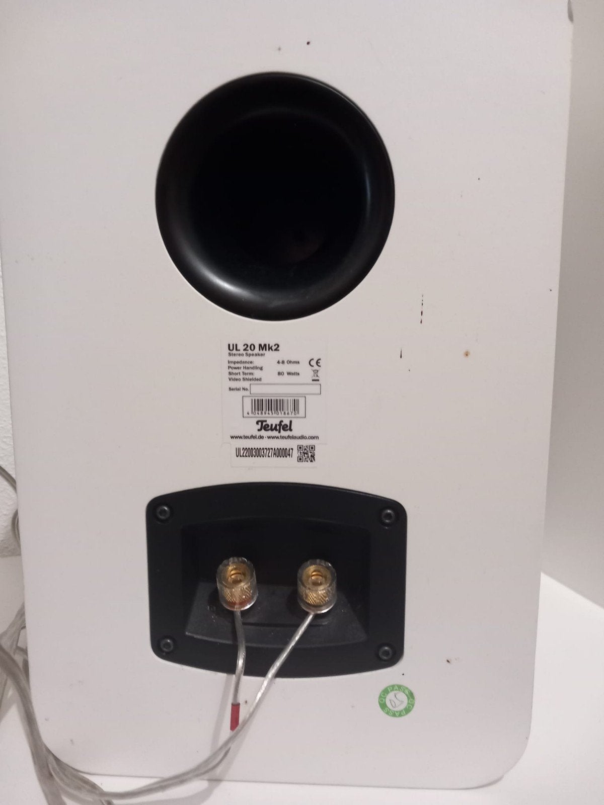 2 geluidsboxen incl. standaard, Overige typen, Zo goed als nieuw, 60 tot 120 watt, Ophalen