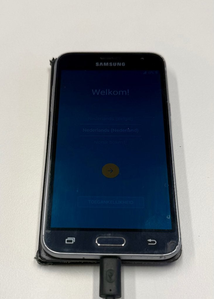 Samsung Galaxy J3 2016 SM-J320FN. Functioneert helemaal., Telecommunicatie, Mobiele telefoons | Samsung, Ophalen, Gebruikt, Zwart