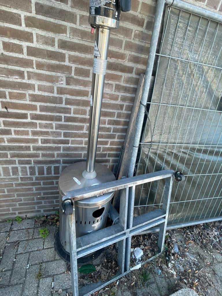 Gebruikte parasolvoet frame (mist tegels), Ophalen, Gebruikt, Parasolvoet
