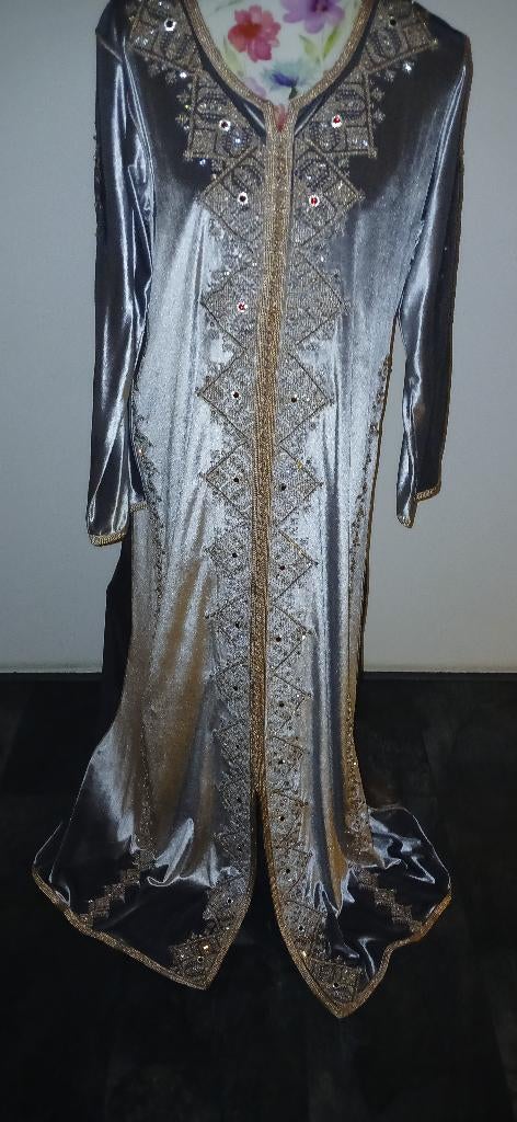 Marokkaanse kaftan, Kleding | Dames, Gelegenheidskleding, Overige typen, Maat 42/44 (L), Ophalen of Verzenden, Grijs