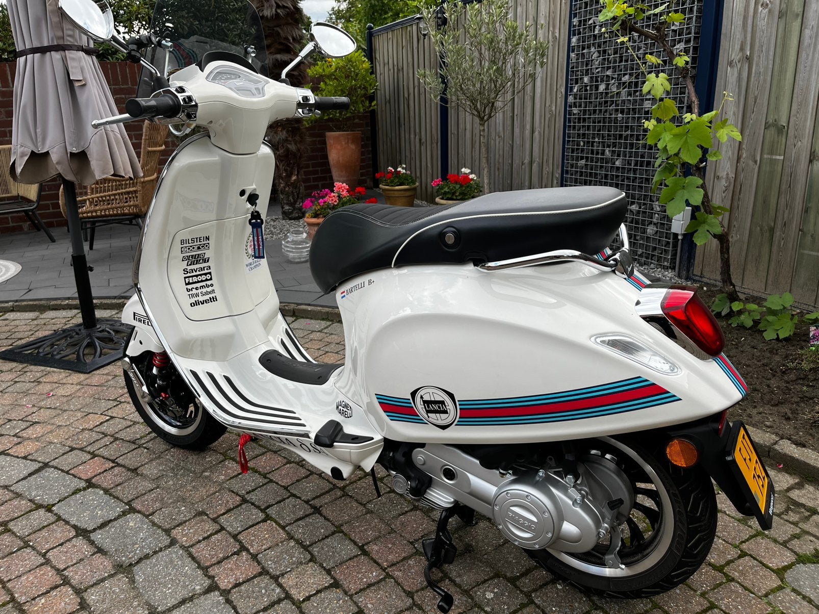 Vespa Sprint 50 E5 Martini Lancia livery Edizione Unico, Ophalen, Maximaal 45 km/u, Zo goed als nieuw