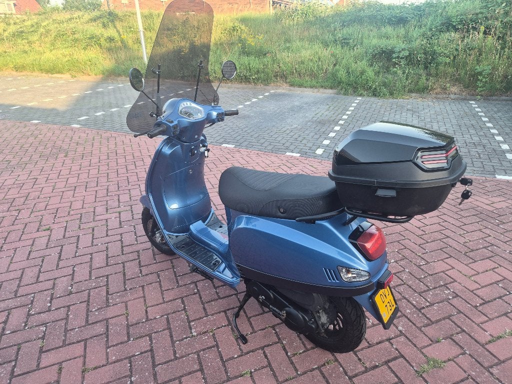 scooter, Fietsen en Brommers, Zo goed als nieuw, Benzine, Ophalen, Overige merken