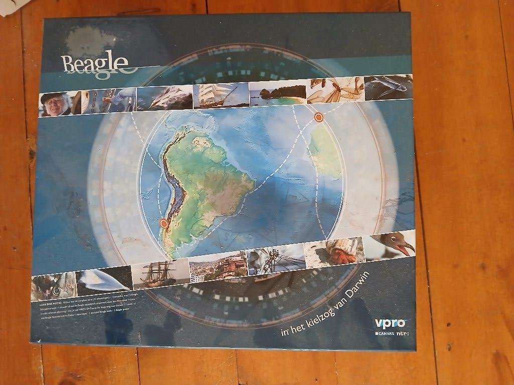 Discs met serie over the beagle, Alle leeftijden, Ophalen, Zo goed als nieuw, Overige genres