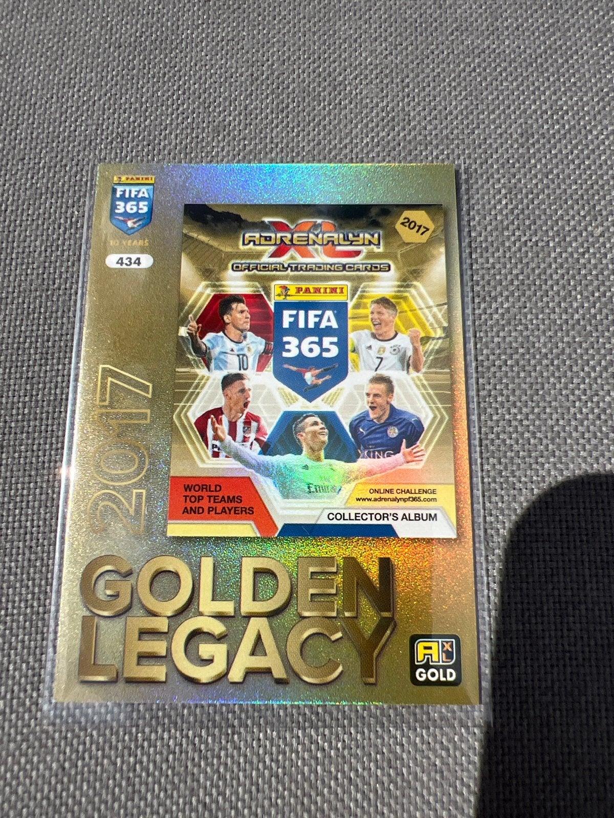 Panini FIFA 365 Adrenalyn XL 2017 Golden Legacy Kaart, Ophalen of Verzenden, Zo goed als nieuw, Plaatje