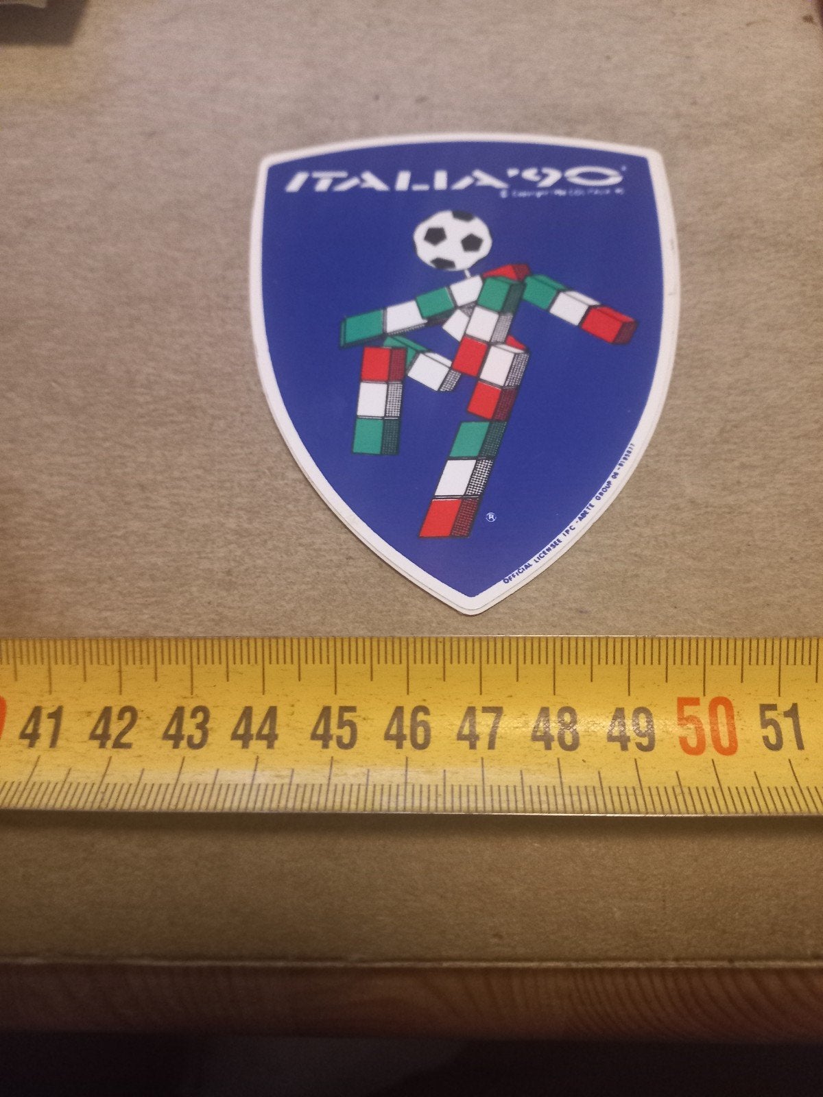 Vintage Italia '90 WK Voetbal Sticker, Verzamelen, Ophalen of Verzenden, Zo goed als nieuw, Overige sporten, Poster, Plaatje of Sticker