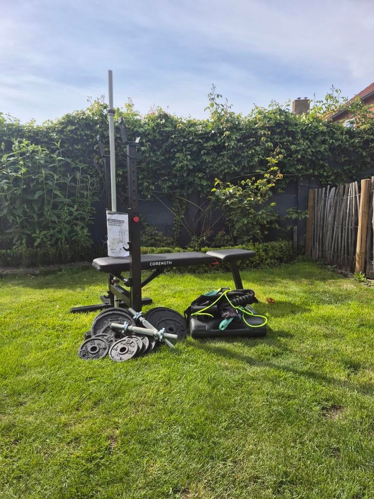 Halterbank/Fitness bank + Dumbbell koffer 20kg ea toebehoren, Ophalen, Zo goed als nieuw, Krachtstation