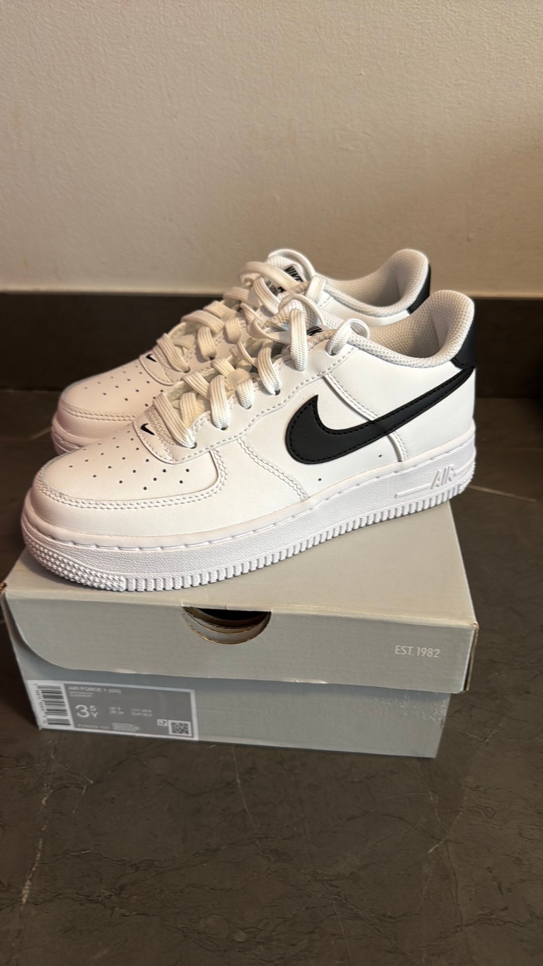 Nike Air Force 1 low black/white EUR 33 | 35,5, Ophalen of Verzenden, Nieuw, Jongen of Meisje, Schoenen