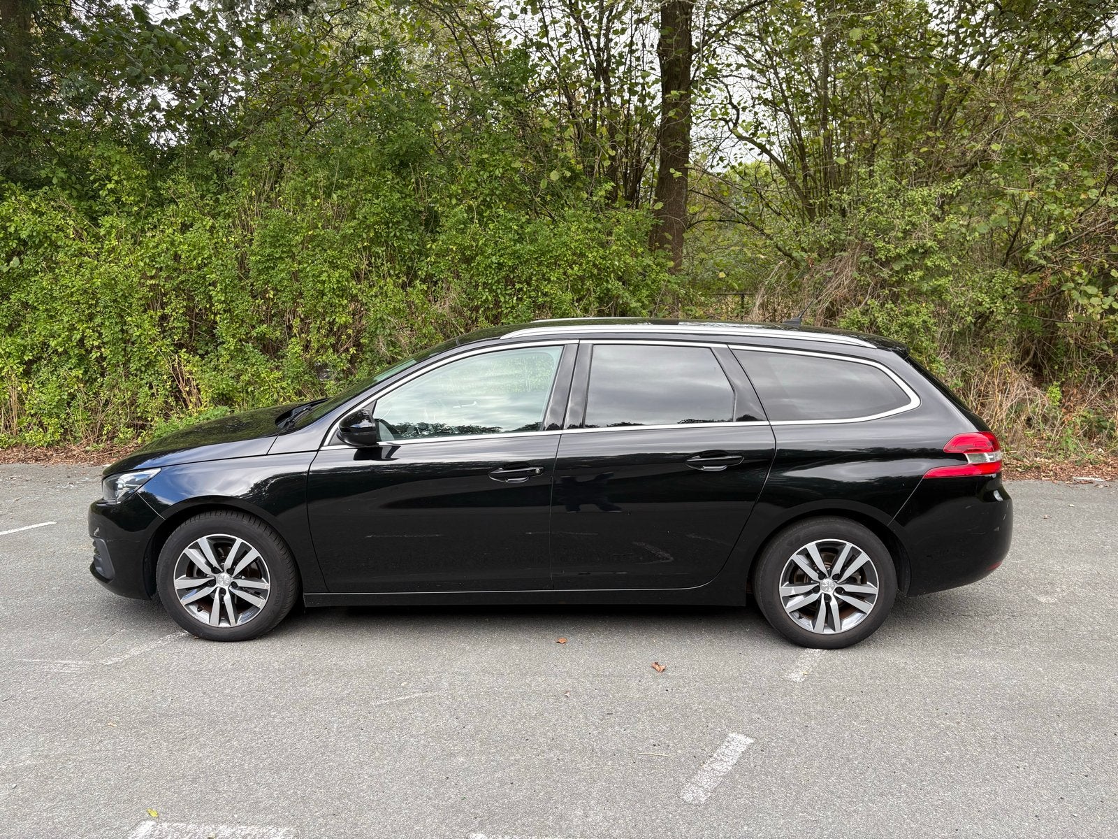 Peugeot 308 1.2 E-thp 130pk Aut. 2018 Zwart, Auto's, Stof, Zwart, 1199 cc, Zwart