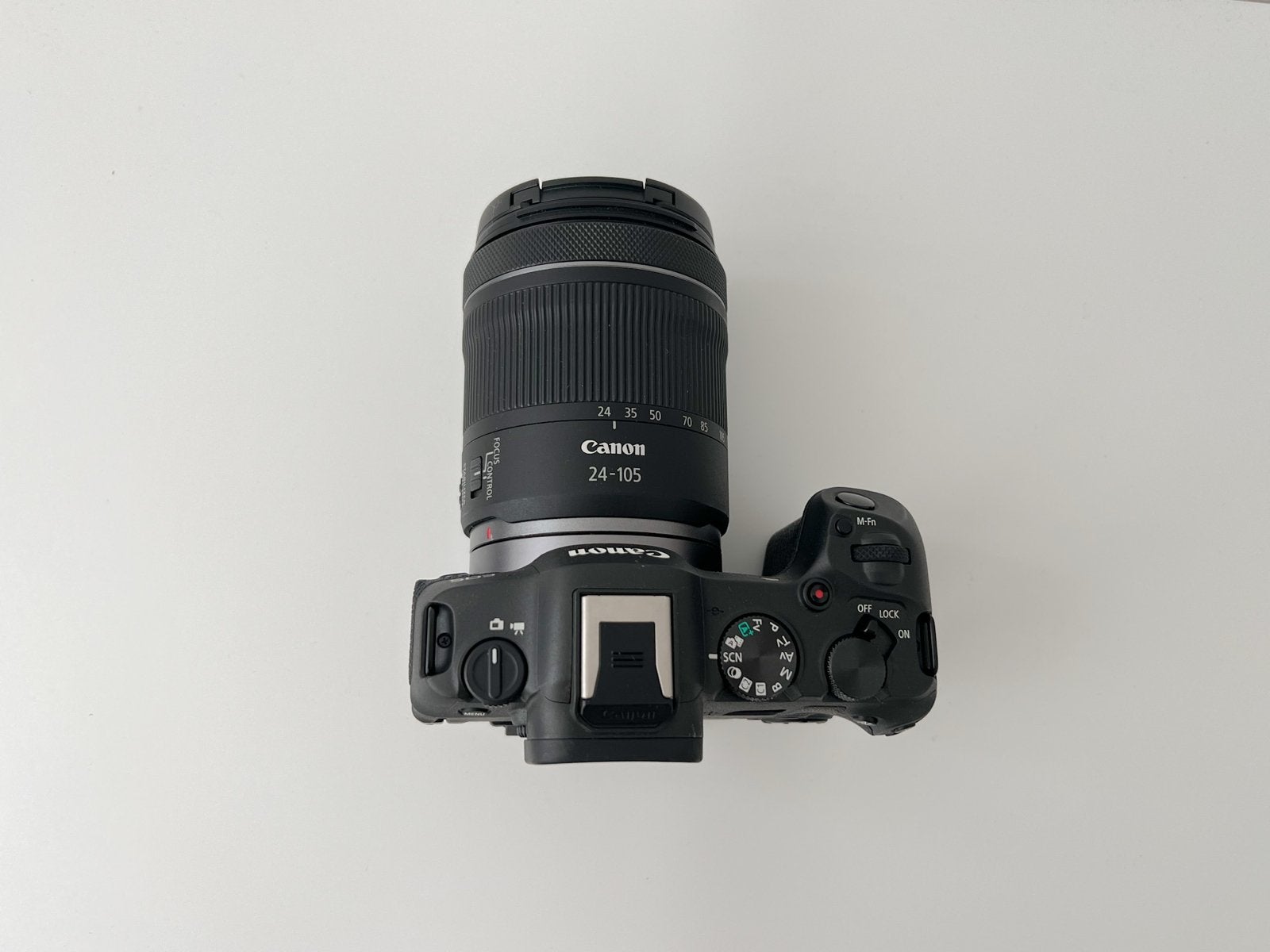 Canon EOS R8 met Canon RF 24-105mm f/4.0-7.1 IS STM Lens, Audio, Tv en Foto, Fotocamera's Digitaal, Ophalen, Canon, Lensdop, Beeldstabilisatie