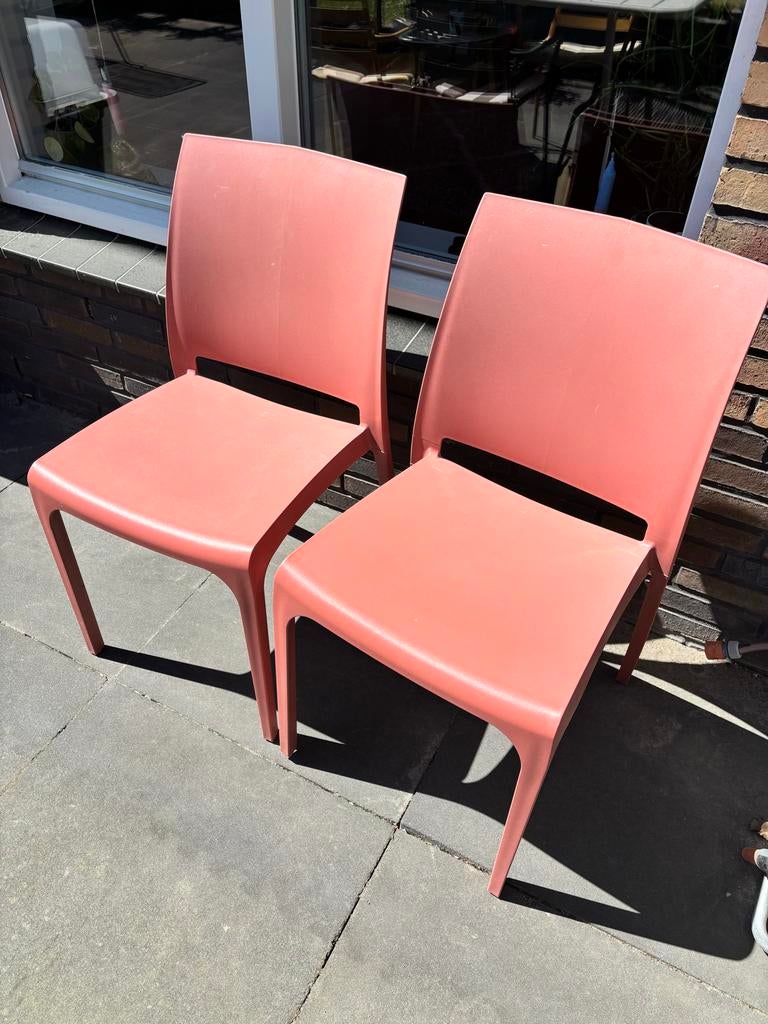 2x Xenos Sara Tuinstoel Rood, Tuin en Terras, Tuinstoelen, Zo goed als nieuw, Kunststof, Ophalen