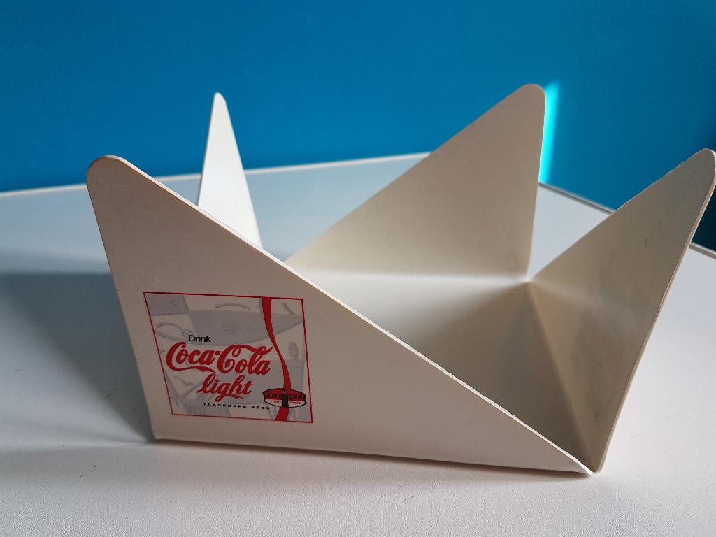Coca-Cola servettenhouder, 17 x 17 cm., gebruikt, Verzamelen, Ophalen of Verzenden, Gebruikt