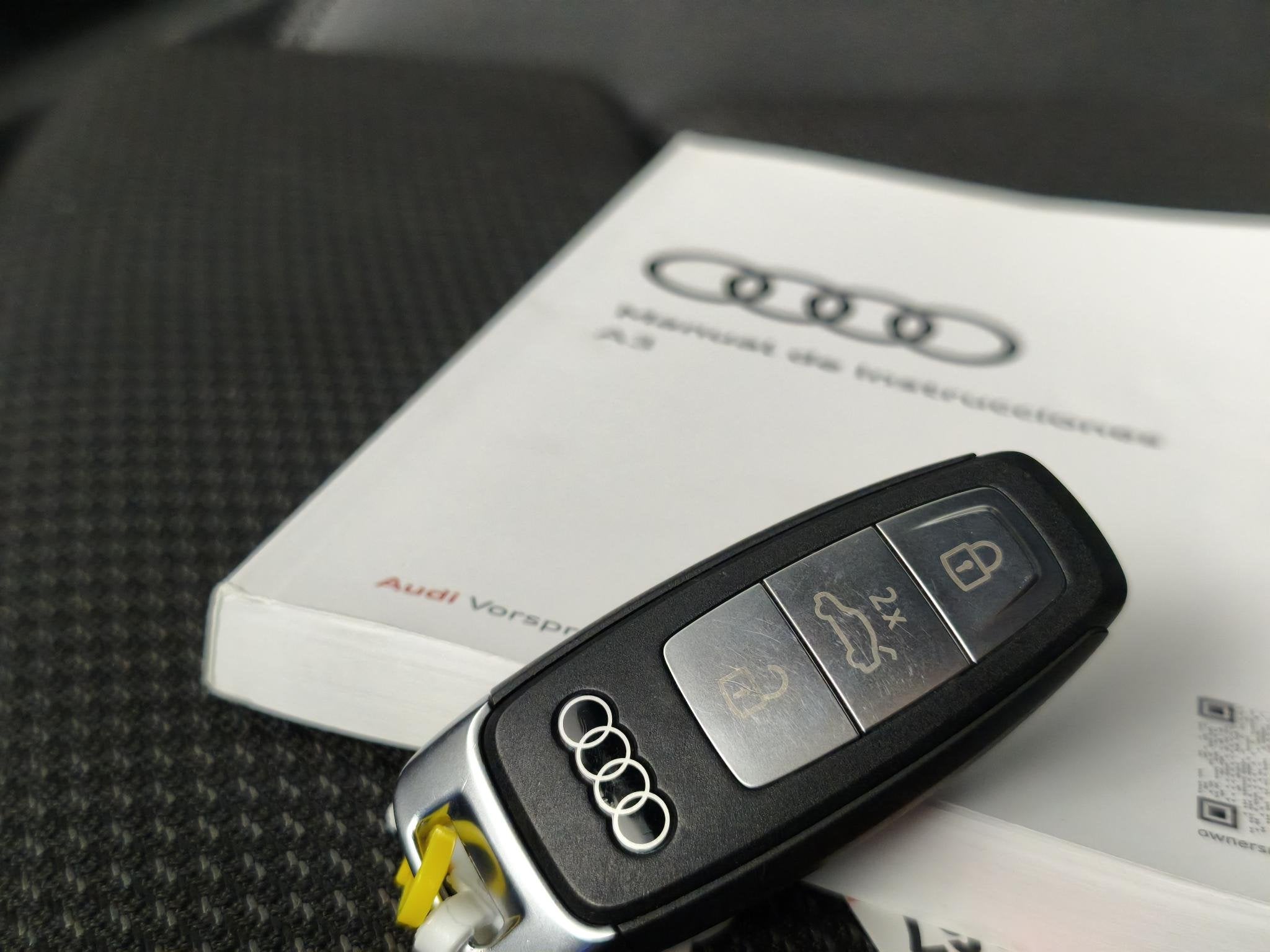 Foto 16 van Audi A3 40 TFSI e S edition | Camera | Matrix LED | Adaptiev