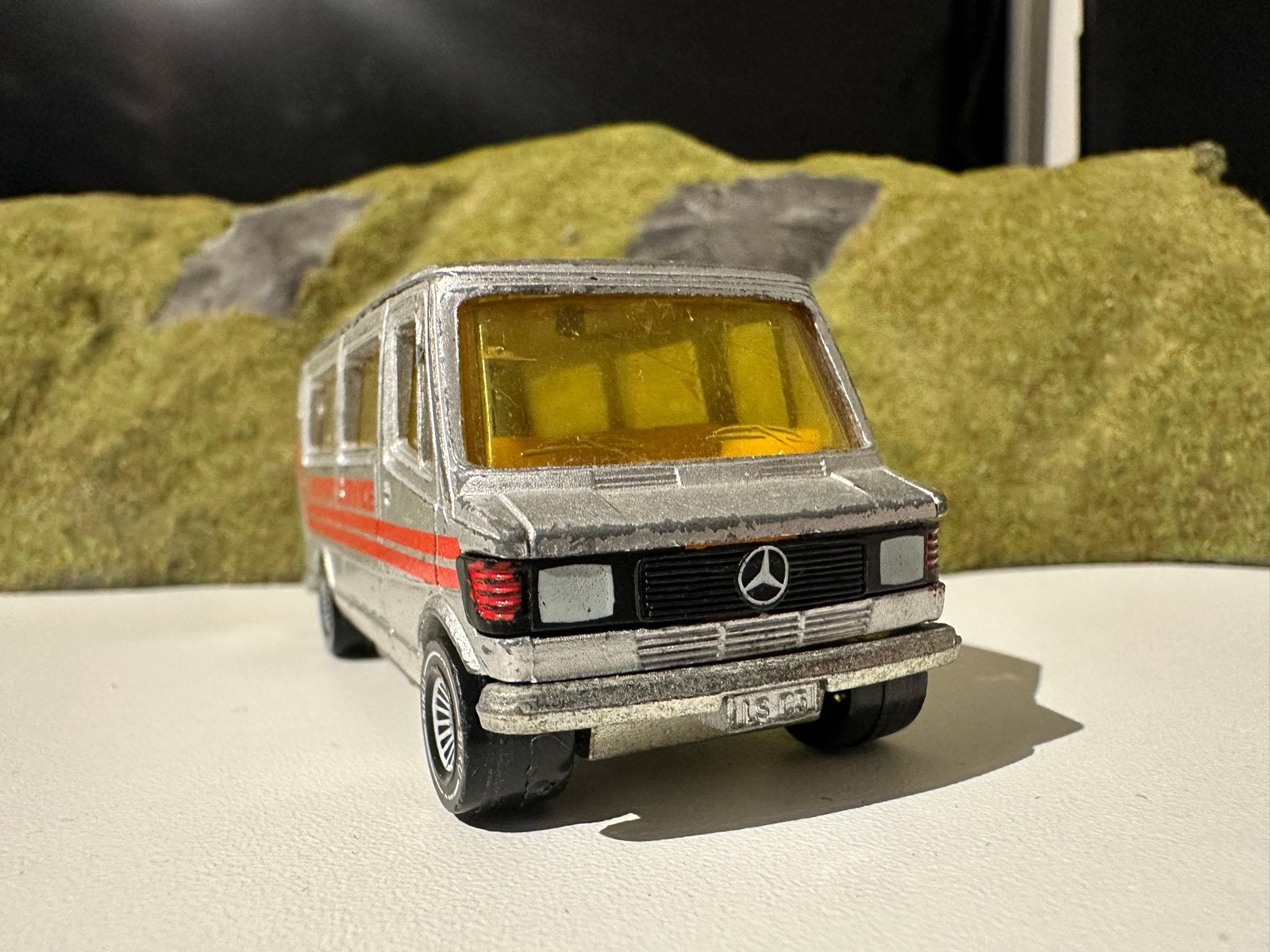 Oude Siku Model 208 Mercedes Benz Airport Service, Ophalen of Verzenden, Gebruikt, Bus of Vrachtwagen, SIKU
