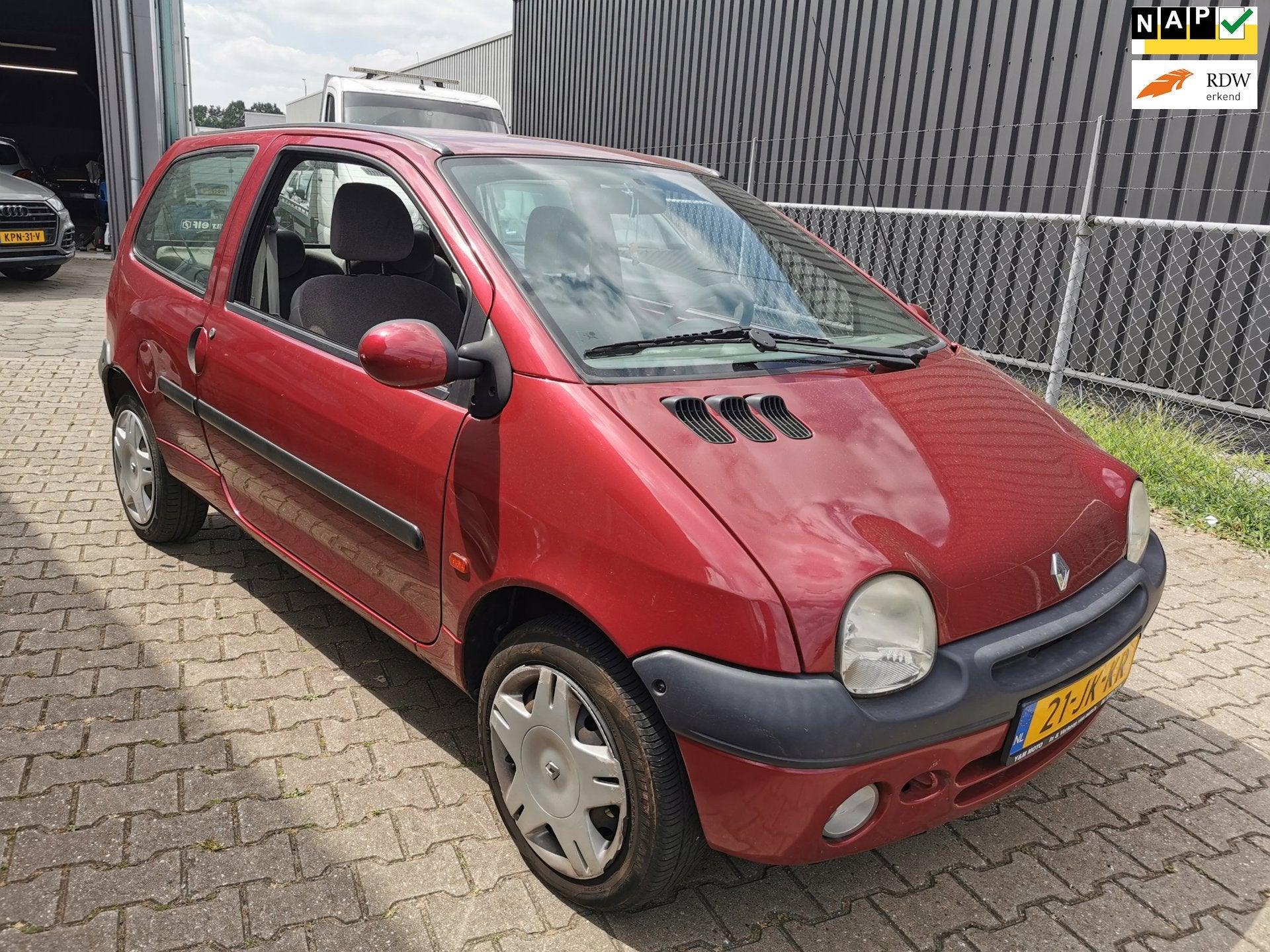 Renault Twingo 1.2 Hélios - 2e Eigenaar - New apk - N.a.p -, Auto's, Voorwielaandrijving, 4 cilinders, 4 stoelen, Origineel Nederlands