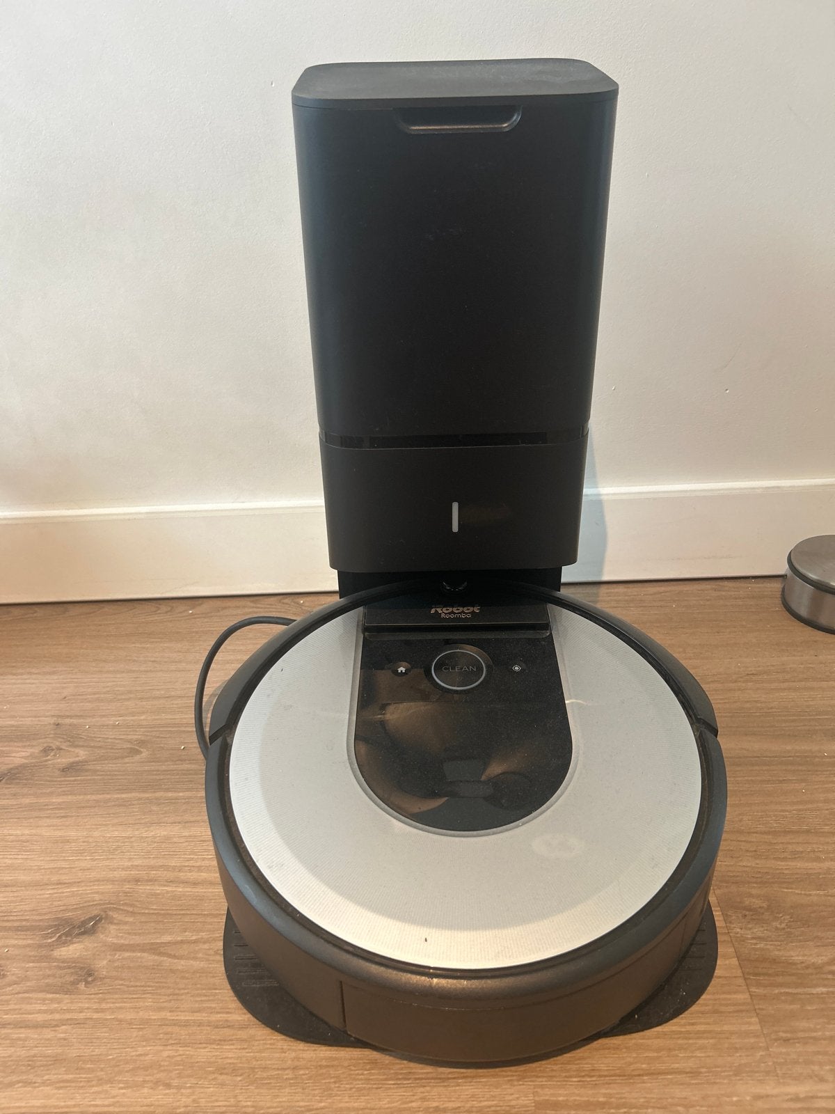 iRobot Roomba - Motor defect - Voor onderdelen/reparatie, Witgoed en Apparatuur, Stofzuigers, Ophalen, IRobot, Oplaadstation, Robotstofzuiger