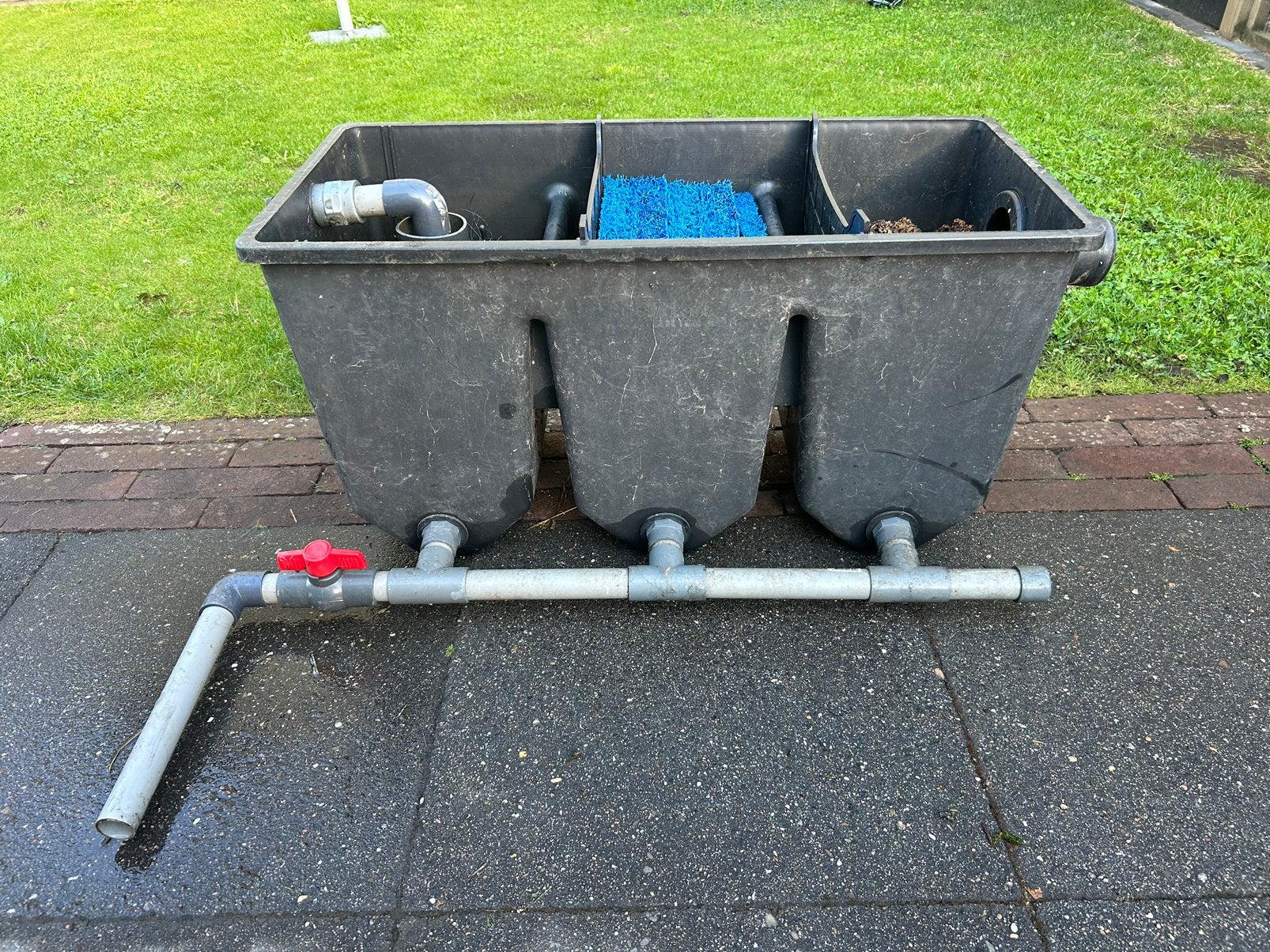 3 kamer vijverfilter incl filtermateriaal, Ophalen, Vijverfilter