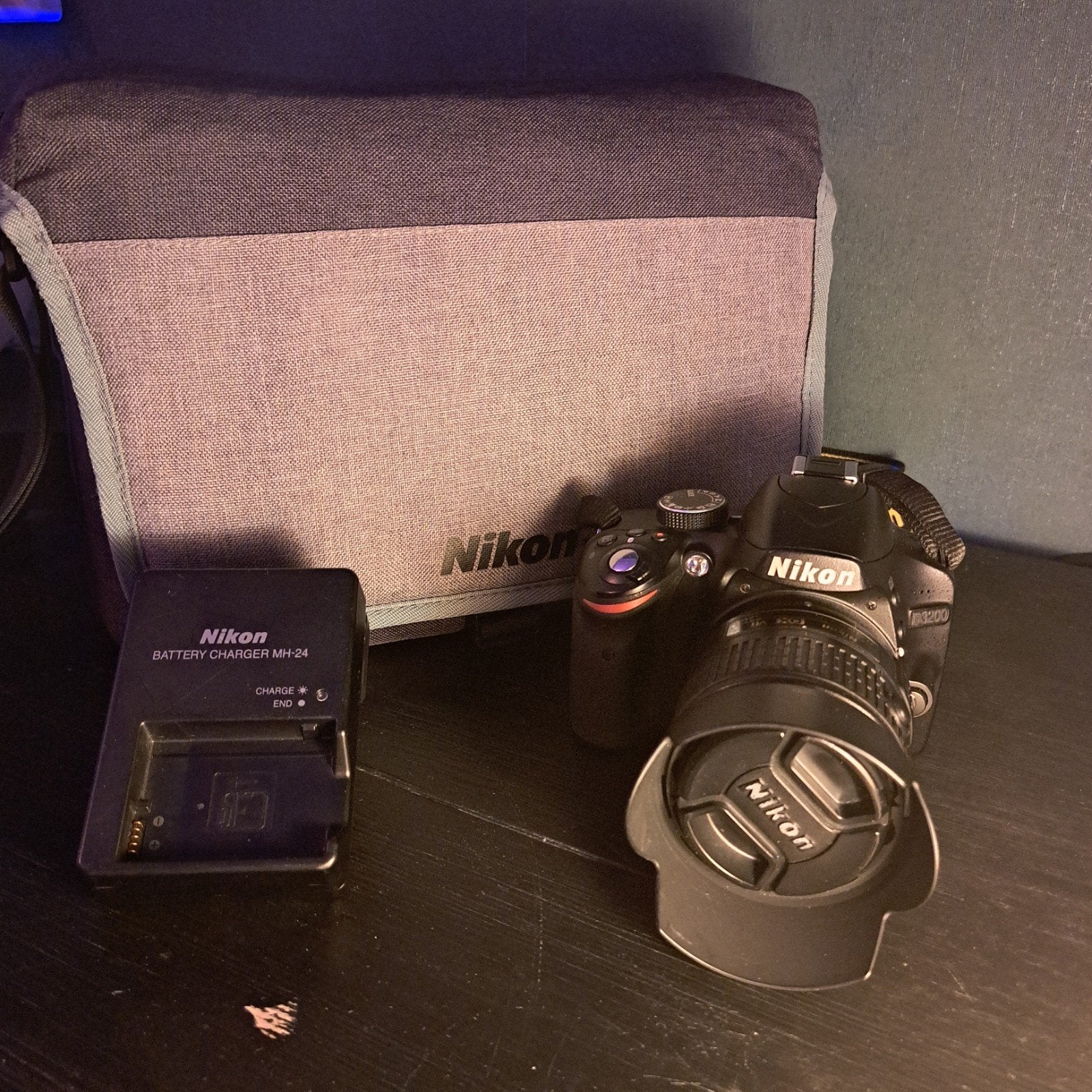 Nikon camera weinig clicks, Audio, Tv en Foto, Spiegelreflex, Ophalen of Verzenden, Zo goed als nieuw, Nikon
