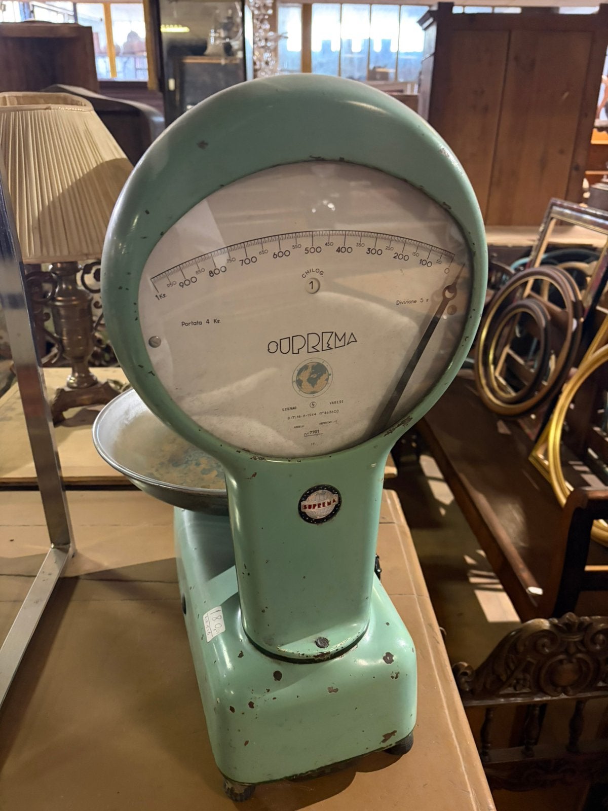 Vintage Suprema winkelweegschaal - Italië - Jaren ’50/’60, Ophalen of Verzenden, Zo goed als nieuw, Minder dan 10 kg