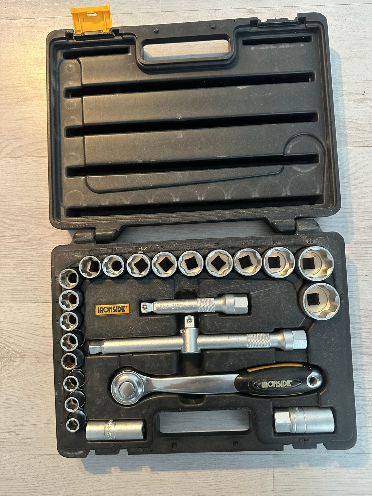 Ironside doppenset met ratel en verlengstukken, Ophalen of Verzenden, Zo goed als nieuw, Gereedschapsset, Overige merken