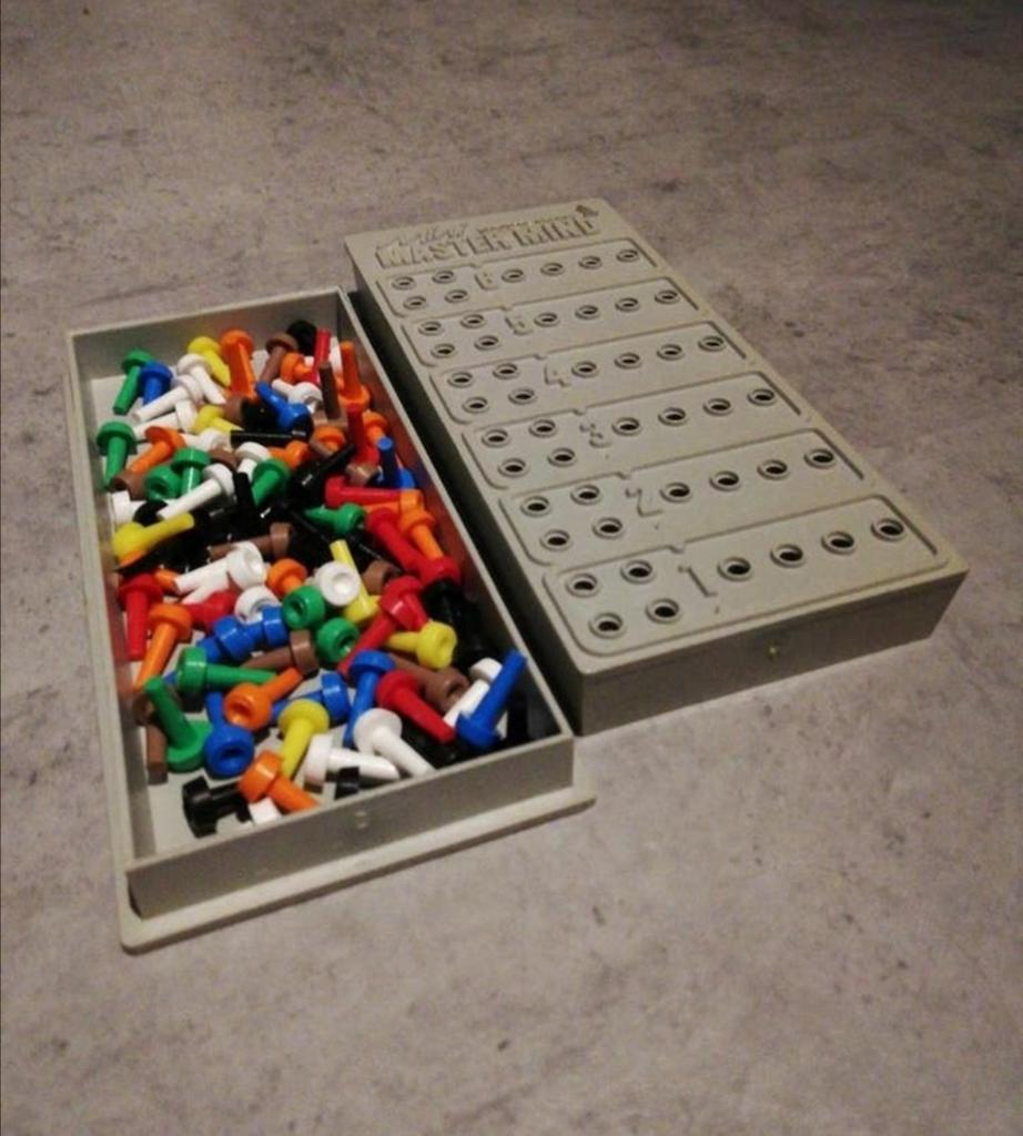 Mastermind, bordspel, Een of twee spelers, Ophalen of Verzenden, Zo goed als nieuw