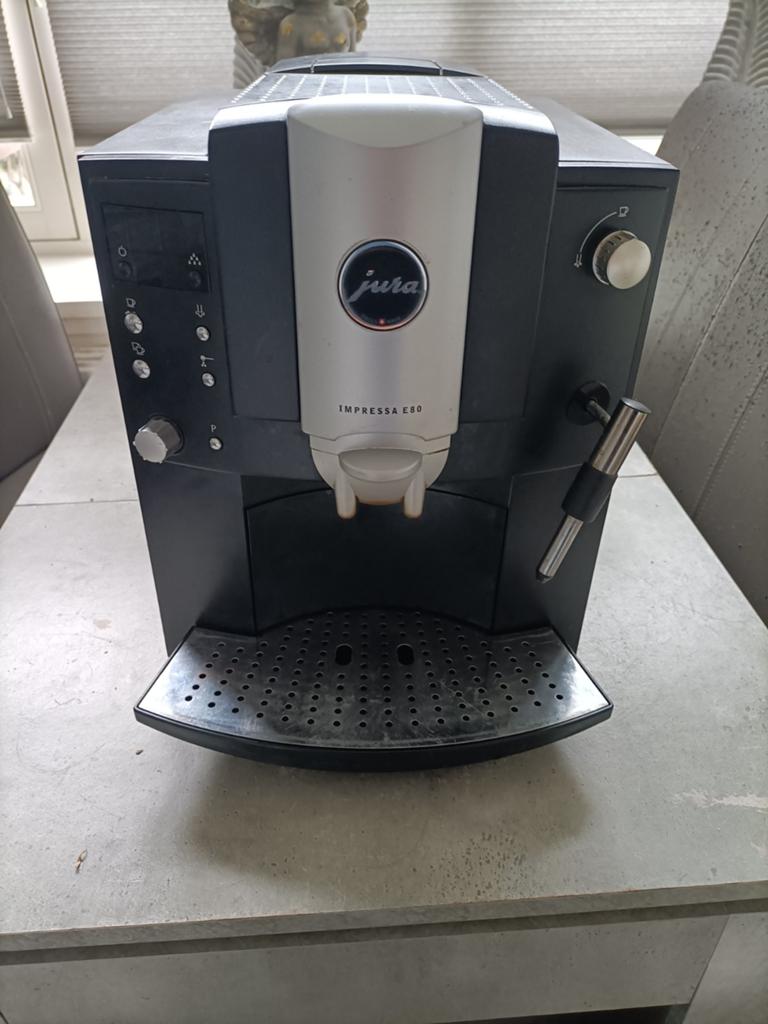 Jura Impressa E80 Koffiemachine - Gereinigd & Ontkalkt, Witgoed en Apparatuur, Koffiezetapparaten, Gebruikt, Koffiemachine, 4 tot 10 kopjes