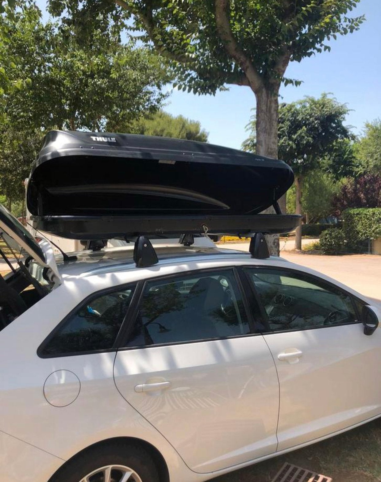 Te huur/huren: Thule Pacific 780 dakkoffer 35 euro per week, Auto diversen, Dakkoffers, Ophalen, Zo goed als nieuw