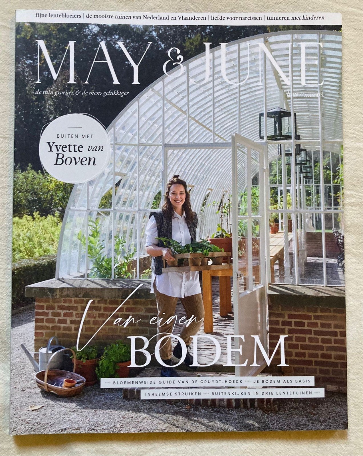 May & June magazine - issue 03, Boeken, Tijdschriften en Kranten, Ophalen of Verzenden, Zo goed als nieuw, Wetenschap en Natuur