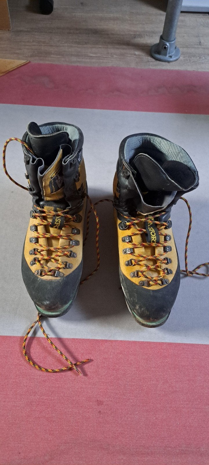 La Sportiva bergschoenen geschikt voor stijgijzers, mt 44.5,, Ophalen of Verzenden, Gebruikt, Schoenen