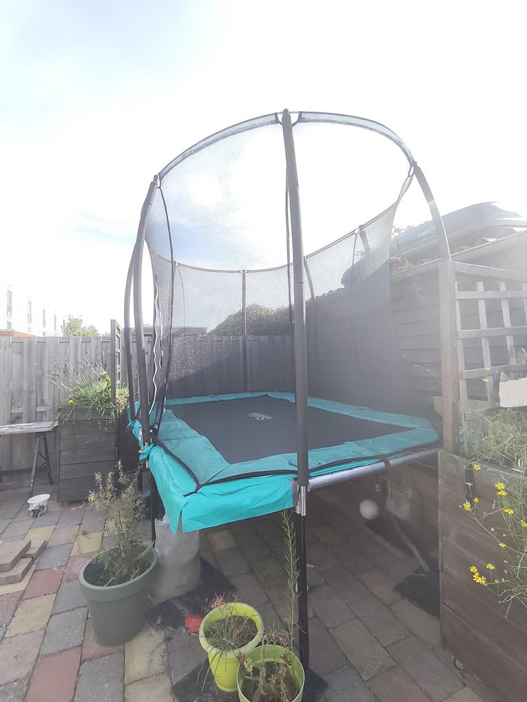 Salta Trampoline met veiligheidsnet - Rechthoekig, Ophalen, Zo goed als nieuw
