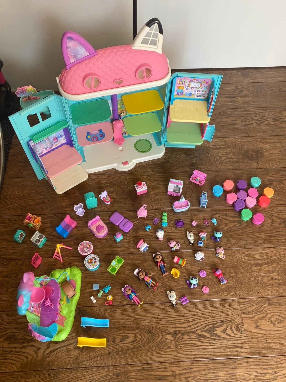 Gaby’s poppenhuis, Ophalen, Zo goed als nieuw, Poppenhuis